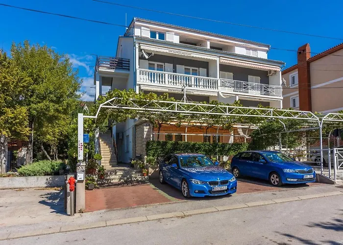 Apartments Pera